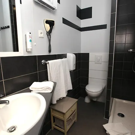 Hotel Cit'hotel Les Alizes 2*